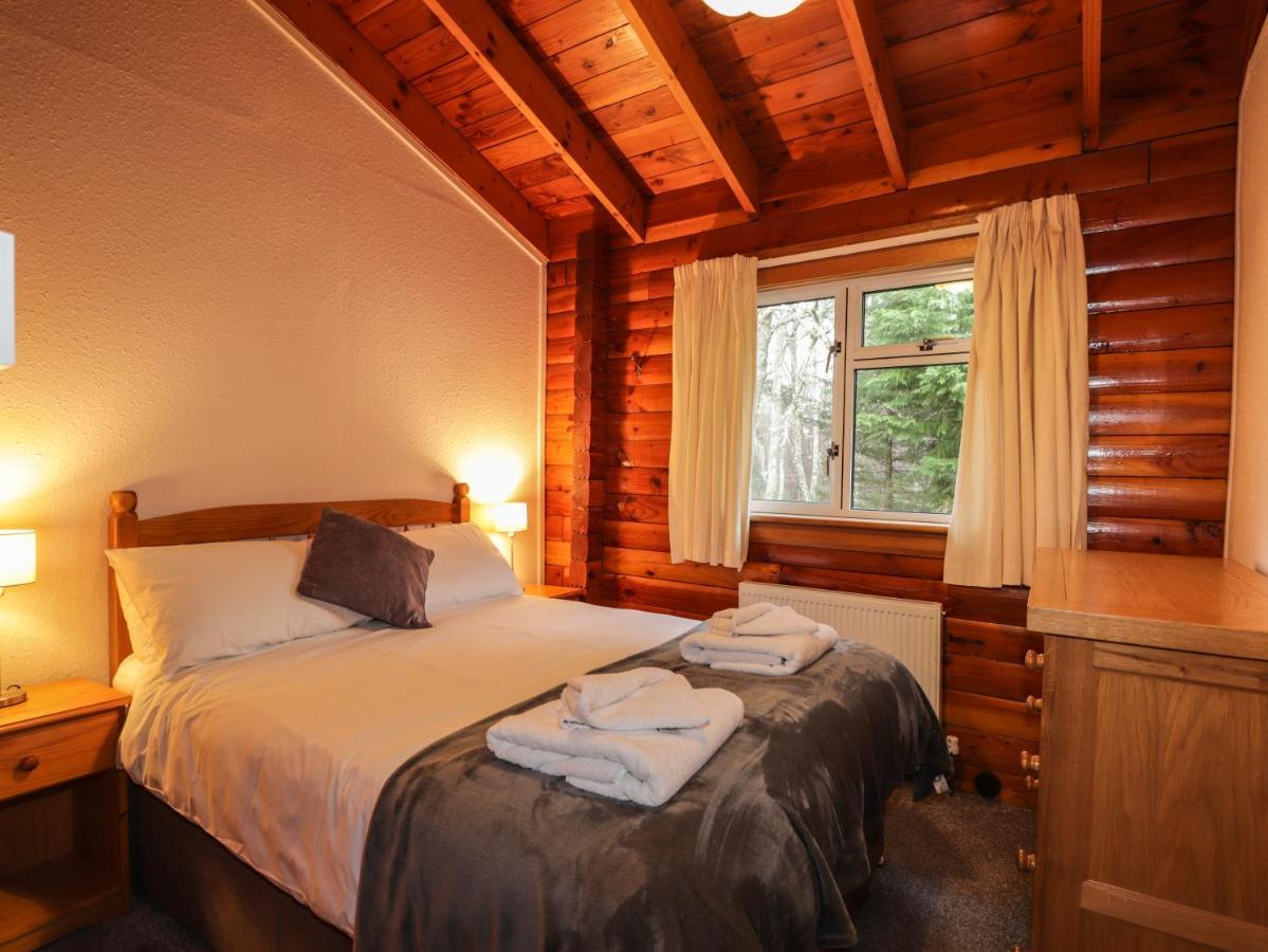 Spruce Lodge Strathpeffer Esterno foto