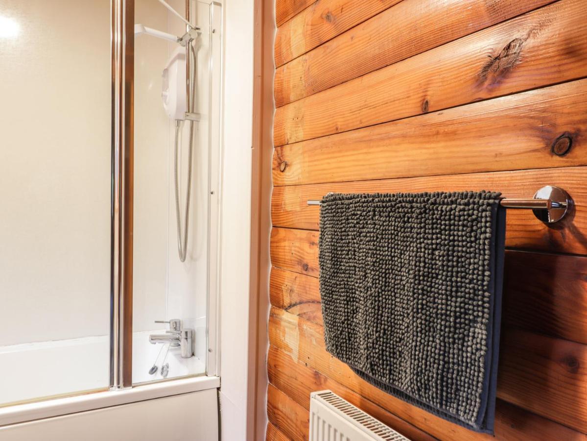 Spruce Lodge Strathpeffer Esterno foto